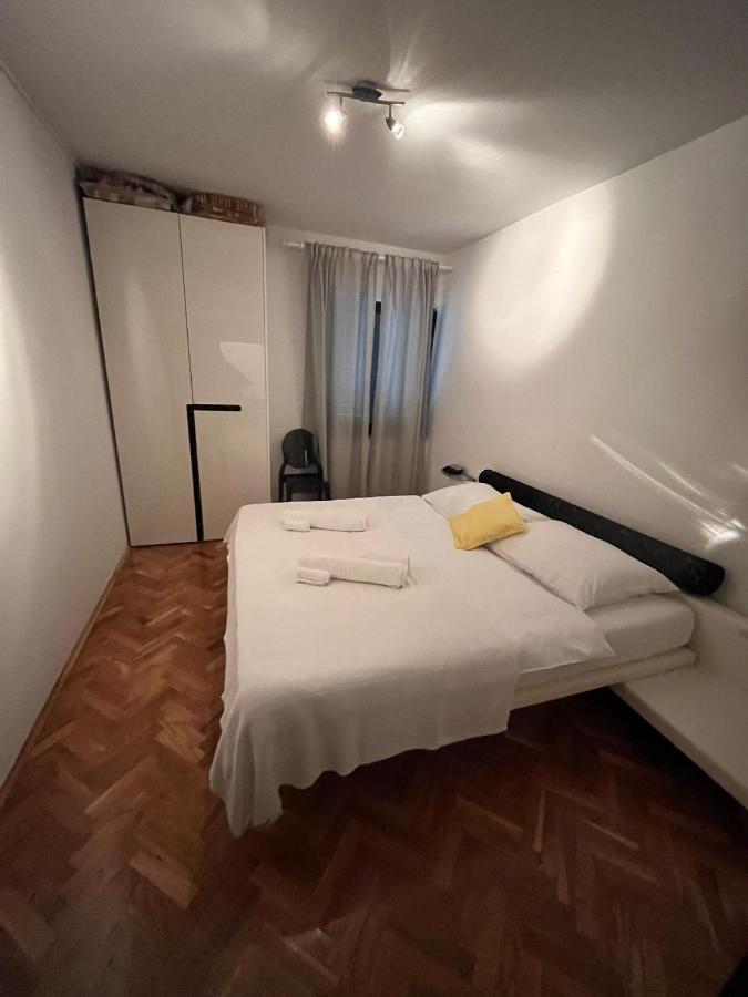 Apartman A7 Njivice Exterior photo