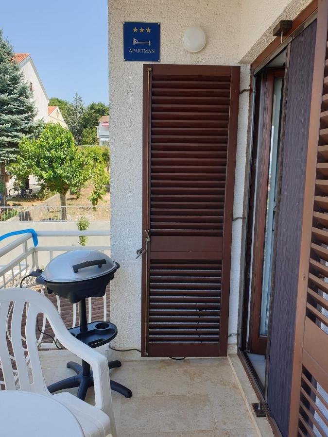 Apartman A7 Njivice Exterior photo